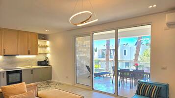 Family Apartment, 2 Bedrooms (San Pietro Serenity Home) | Living area