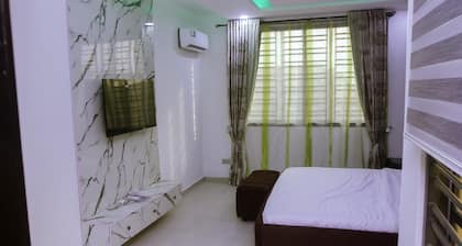 Stunning 3-bed House in Lagos