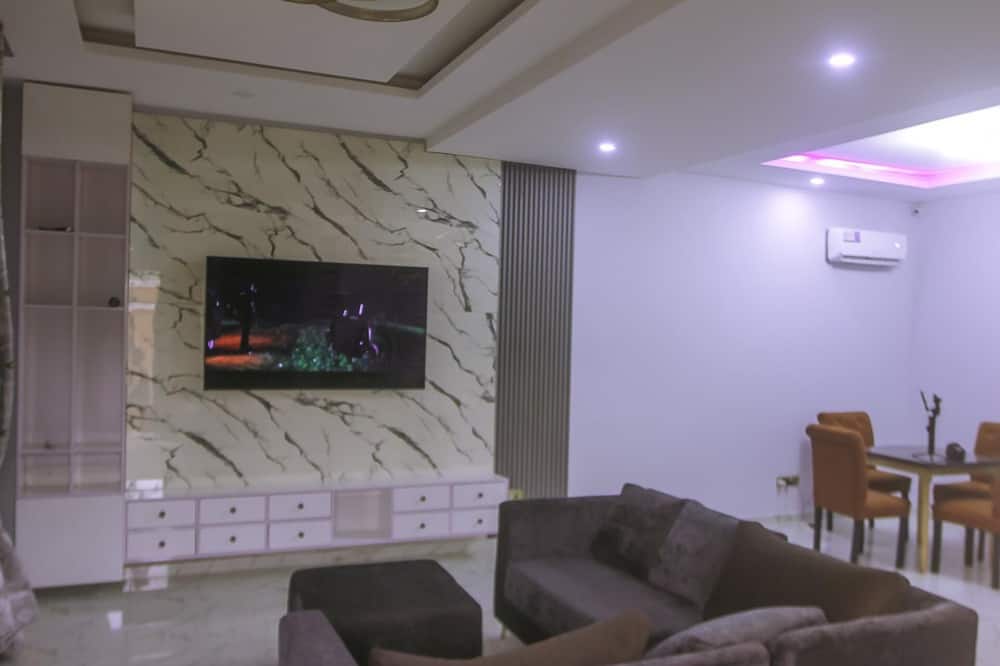 Stunning 3-bed House in Lagos