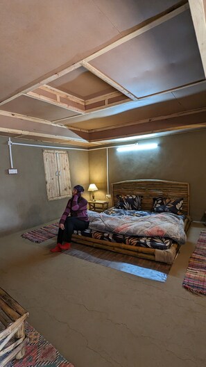 4 chambres, fer et planche à repasser, Wi-Fi, draps fournis