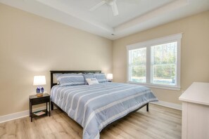3 bedrooms, iron/ironing board, free WiFi, bed sheets