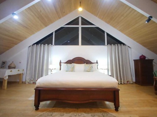 chez Drocella Eglantine Lodge Hotel