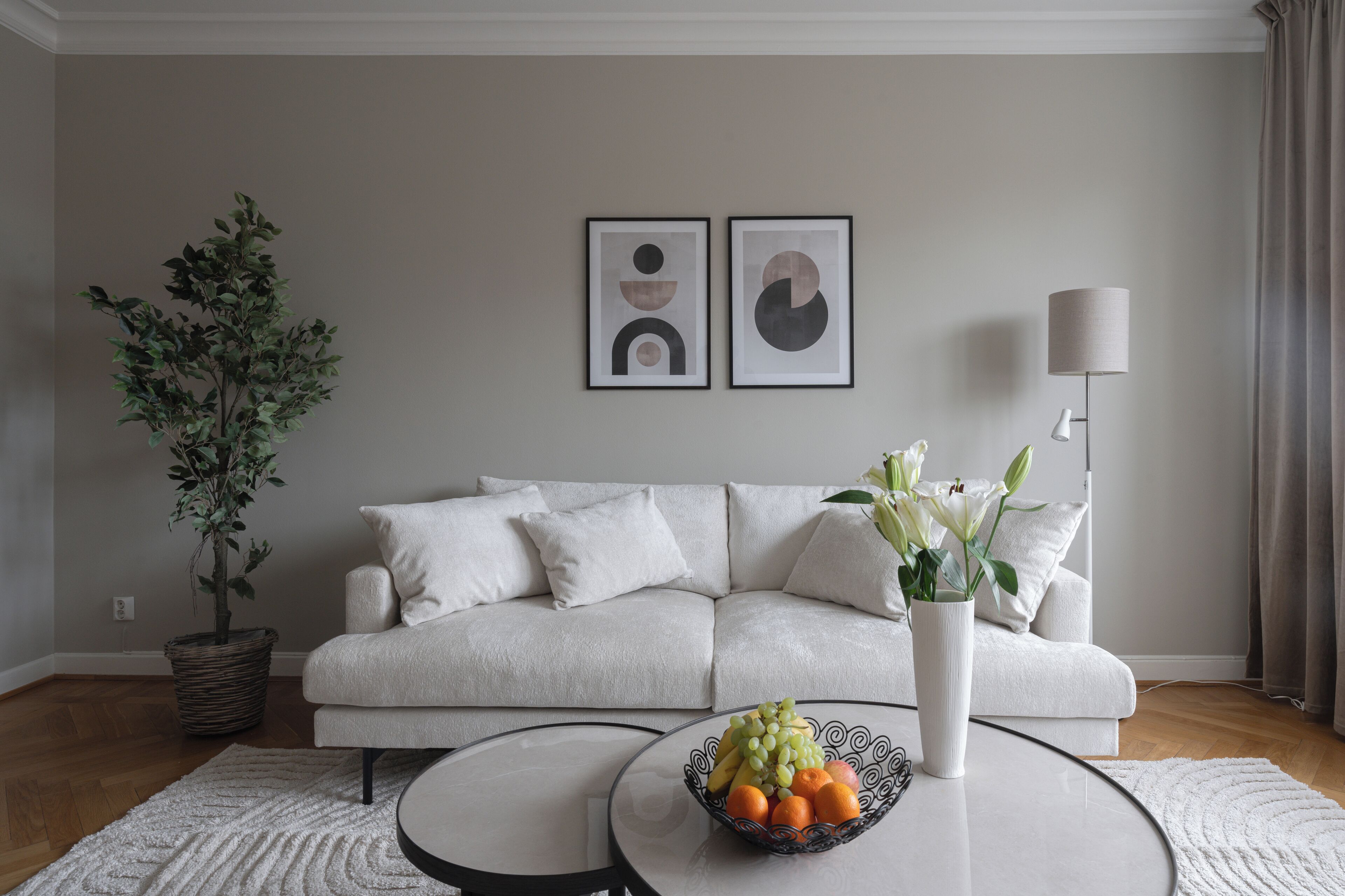 Spacious One-Bedroom (77kvm) | Living area | 60-inch flat-screen TV with cable channels