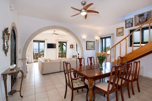 Dining - Villa Piper - close to Almyrida beach (Kampia)
