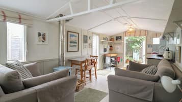 Cottage | Living area