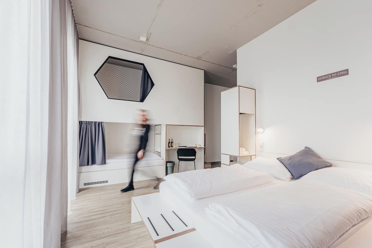 Apartment mit Infrarotkabine | In-room safe, desk, laptop workspace, soundproofing