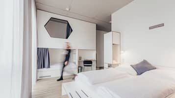 Apartment mit Infrarotkabine | In-room safe, desk, laptop workspace, soundproofing