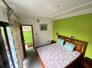 11 chambres, draps fournis