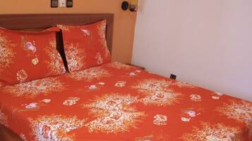 11 bedrooms, bed sheets