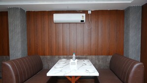 Restaurant - HOTEL GRAND ORCHID (Tirupati)