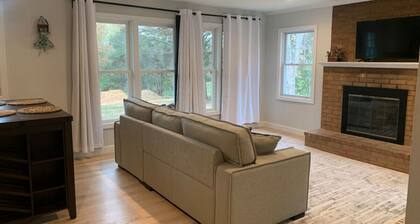 Tranquil Trio: 6 BR, 4 BA, 3 Units, Deer Haven