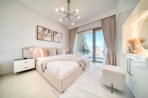 1 chambre, coffre-fort, fer et planche à repasser