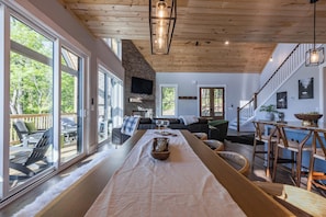 Interior - Songbird Chalet Luxe Mountain Retreat with Views and Game Room (Ranger)