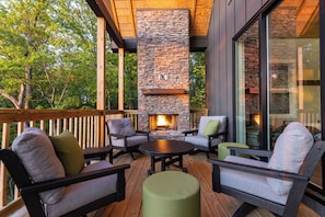 Property grounds - Songbird Chalet Luxe Mountain Retreat with Views and Game Room (Ranger)
