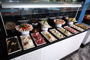 Gratis morgenmadsbuffet hver dag