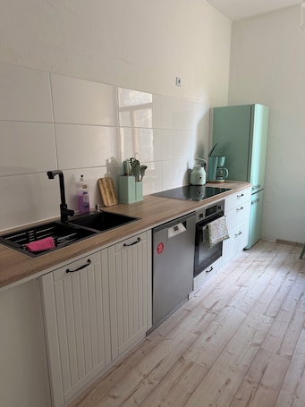Fridge, microwave, oven, stovetop. Lilienstein