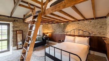 1 chambre, lits bébé (gratuits), draps fournis
