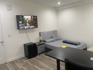 1 bedroom, iron/ironing board, WiFi