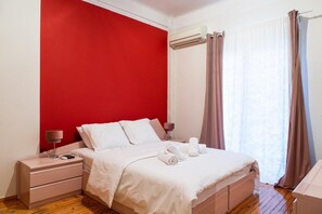 3 chambres, fer et planche à repasser, Wi-Fi, literie fournie