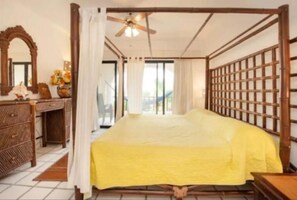 3 bedrooms, in-room safe, iron/ironing board, WiFi - Oceanfront Oasis 3-Bedroom Oceanfront Condo at Xaman Ha, Playa del Carmen (Playa del Carmen)