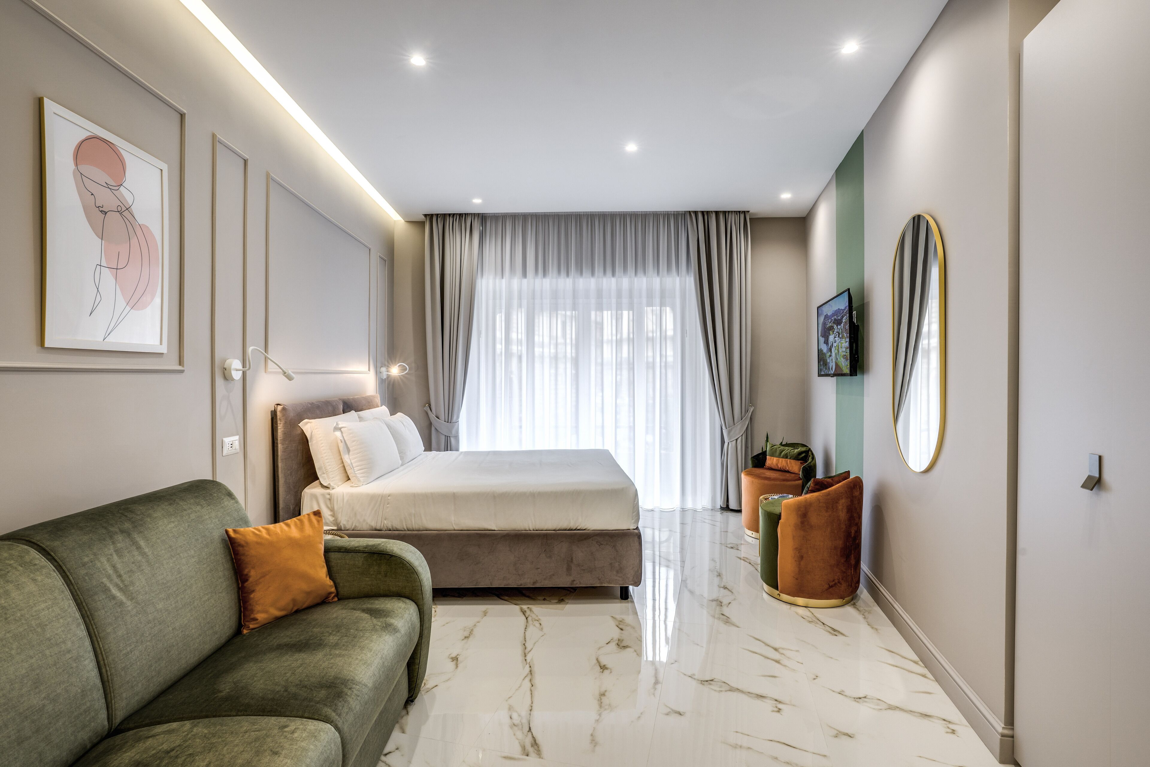 Quadrupla Classic | Minibar, una cassaforte in camera, una scrivania, tende oscuranti