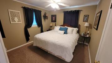 3 bedrooms, iron/ironing board, free WiFi, bed sheets