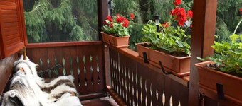 Family House - family holiday house with garden and mountain view