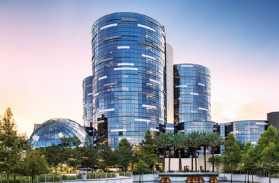 Sweet Magnolia, 3Br/2.5Ba, Downtown Historic Charm w/ all the comforts! 