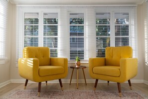 Interior - Sweet Magnolia, 3Br/2.5Ba, Downtown Historic Charm w/ all the comforts!  (Orlando)