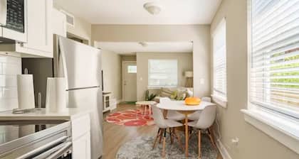Bright and trendy, newly-renovated duplex in walkable Riverside