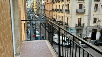 Deluxe Double Room | Terrace/patio