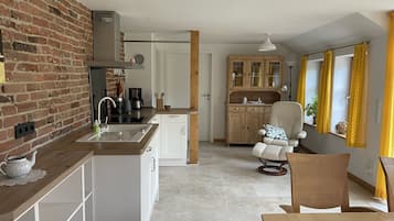 Réfrigérateur, four, plaque de cuisson, lave-vaisselle