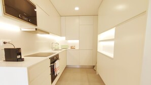 Unclassified image, 4 of 35, button - Lisbon Angel 111 Chic 3-bdr Gem - Brand New (Lisbon)