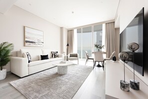 Smart TV - Condor Marina Star- Casa Royale VH (Dubai)