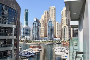 Signature Apartment | Terrace/patio