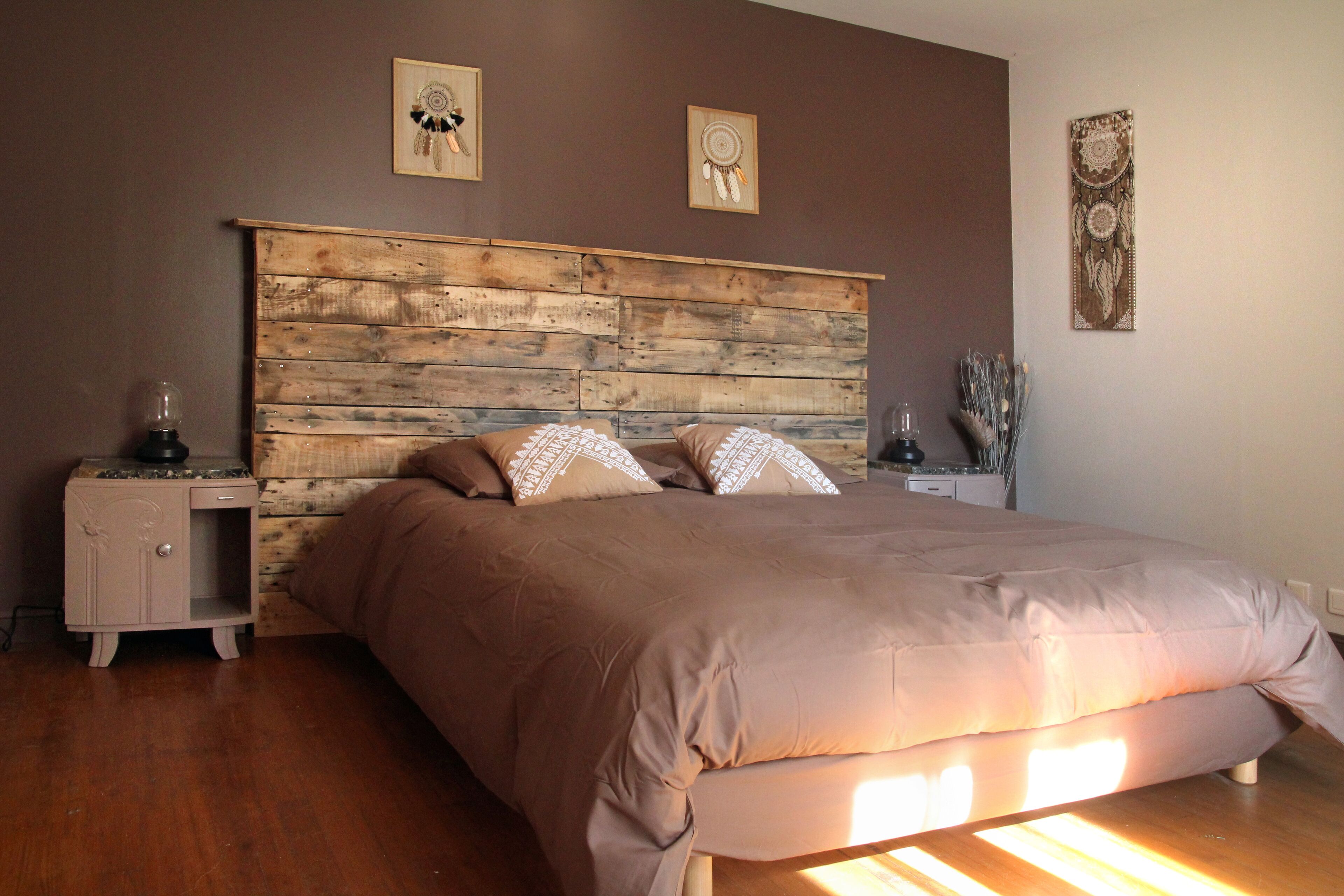 6 chambres, fer et planche à repasser, lit parapluie, Wi-Fi gratuit