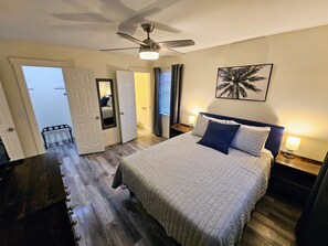 2 habitaciones, escritorio, tabla de planchar con plancha y wifi gratis 