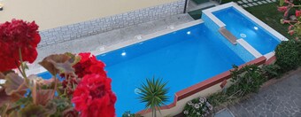 Tropea enchanting two-room apartment with POOL a few steps from the SEA