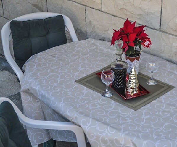 Apartment (Rajko - 40 m from beach - A3(2+2)) | Terrace/patio