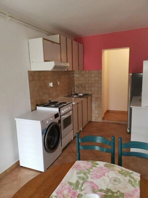 Apartment (Ani - 250m from beach - A1(2)) | Private kitchen