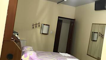 Økonomi-dobbeltrom | Wi-fi (inkludert) og sengetøy