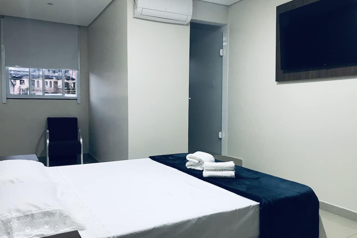 Standard Double Room | Free WiFi, bed sheets