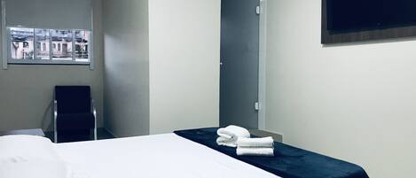 Standard Double Room | Free WiFi, bed sheets