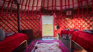 Kamar Twin Tradisional | Makan di kamar