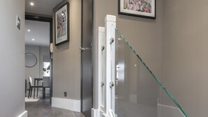 Interior entrance - Luxury Georgian House in Marylebone (London)