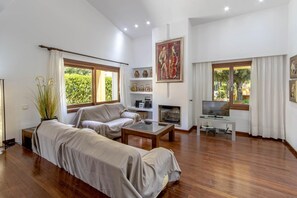 DVD player - H2905 Finca Formosa with pool for 6 persons in Cala San Vicente (Cala Sant Vicenç)