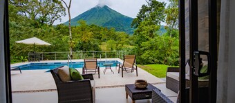 Villa Laurel: Located on a livestock farm on the foothills of Arenal Volcano