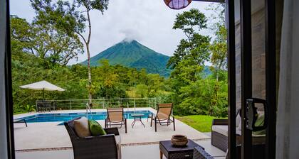 Villa Laurel: Located on a livestock farm on the foothills of Arenal Volcano