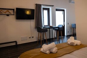 1 Schlafzimmer, Schreibtisch, Bügeleisen/Bügelbrett, kostenloses WLAN
