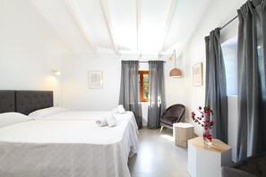 6 chambres, fer et planche à repasser, accès au Wi-Fi (inclus)